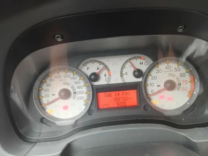 Fiat Strada Adventure 1.8/ 1.8 Locker Flex CE 2010