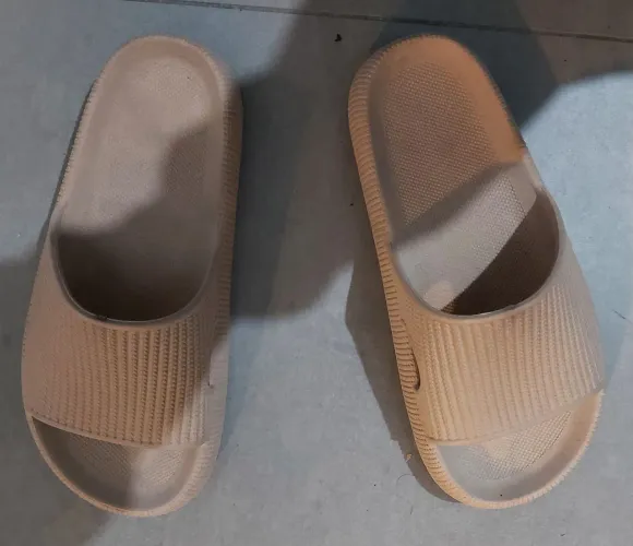 Chinelo nuvem slide