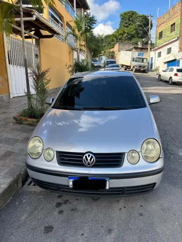 Volkswagen Polo Sedan 1.6 MI 101cv 8V 4P 2004