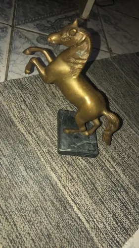 Escultura de Bronze antiga cavalo