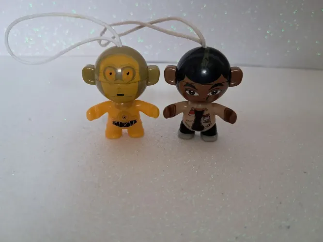 Lote miniaturas colecionáveis Kinder Star Wars