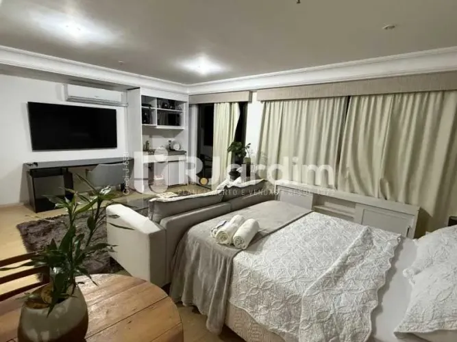 Flat Residencial para alugar na Barra da Tijuca-RJ