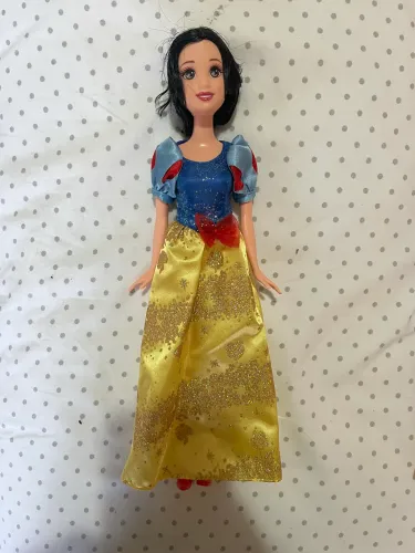Boneca Princesa Branca de Neve