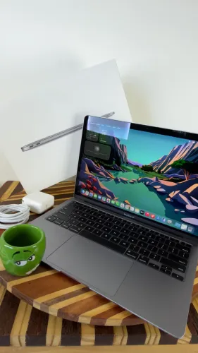 MacBook Air M1 com caixa *592*