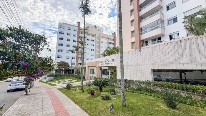 Apartamento para locação  2 quartos sendo 1 suíte  Jardim Atlântico | Florianópolis/SC.