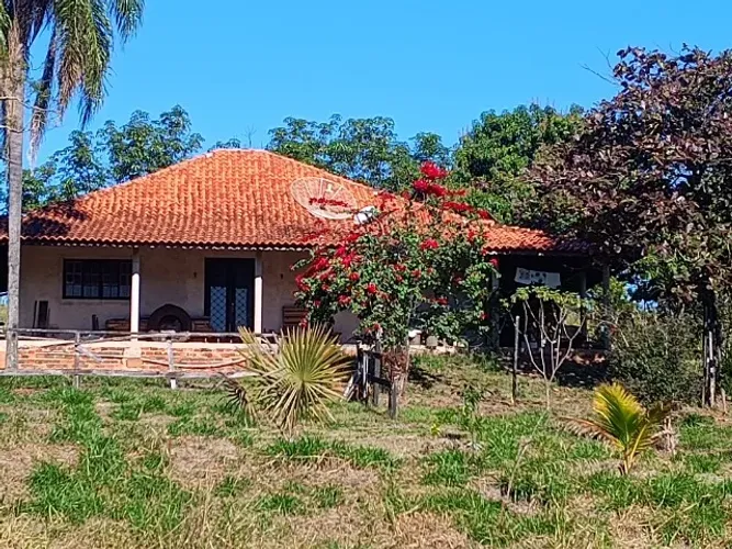 Vende se um sítio em Porangaba sp