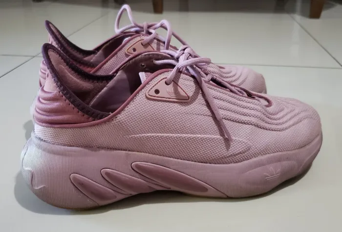 tênis unissex Adidas rosa