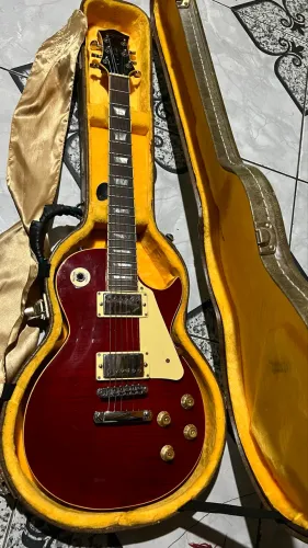 Guitarra tagima lês paul