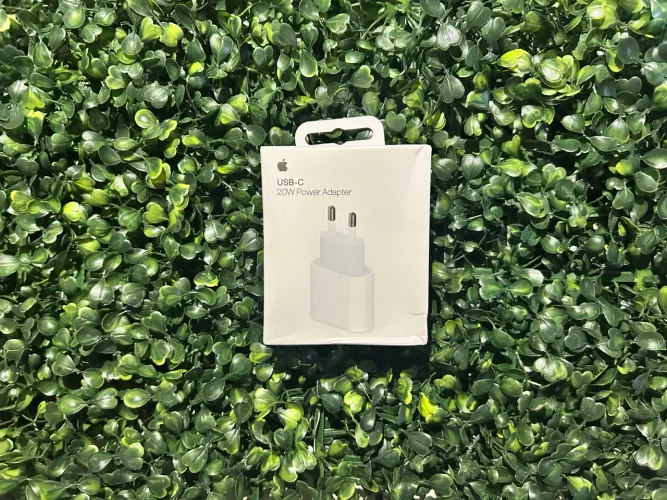 Fonte Carregador USB-C 20W para iPhone e iPad