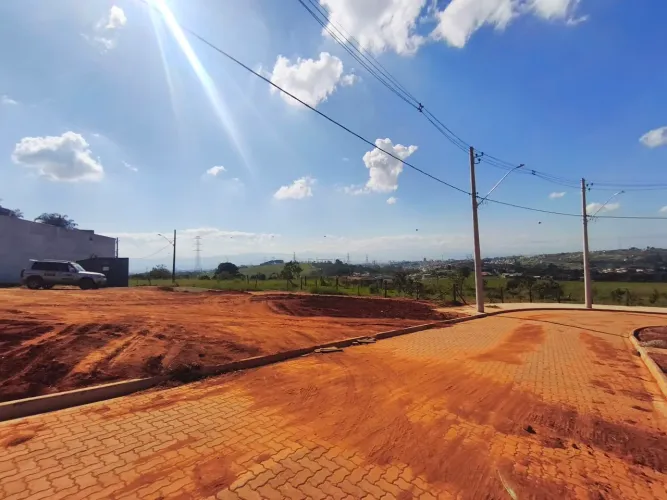 TERRENO COM VISTA PARA NASCER DO SOL DIRETO COM PROPRIETÁRIO - Entrada 40 Mil.+ Carro.