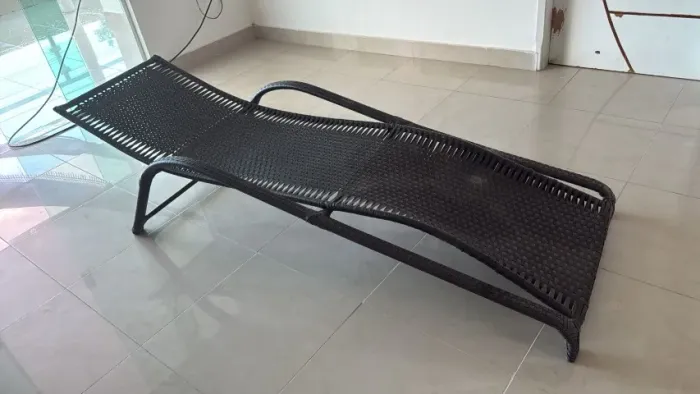 2 Espreguiçadeiras de Fibra Sintética - Estado de Nova. Confortável e Resistente