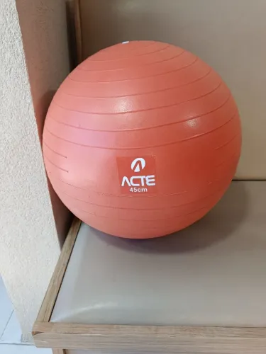 Bola excelente de Pilates.