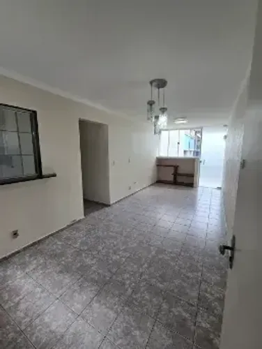 Imóvel para venda possui 60 metros quadrados com 1 quarto em Vila Amorim - Suzano - SP