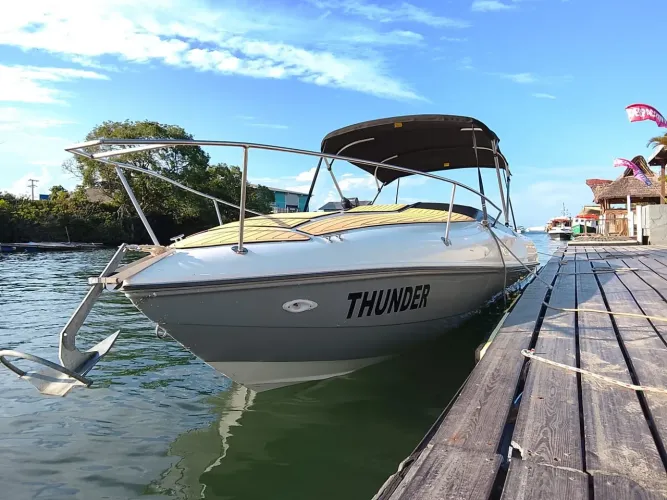Lancha Real 24 Proa Fechada - Motor Yamaha 200HP