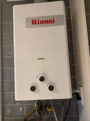 Aquecedor a gás RINNAI, GLP. 15litros