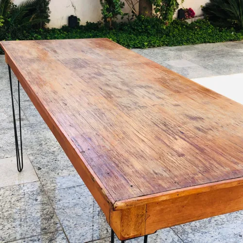Mesa de Jantar Industrial Rústica em Madeira Maciça com Pés Hairpin Legs