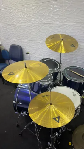 Kit de pratos de bateria