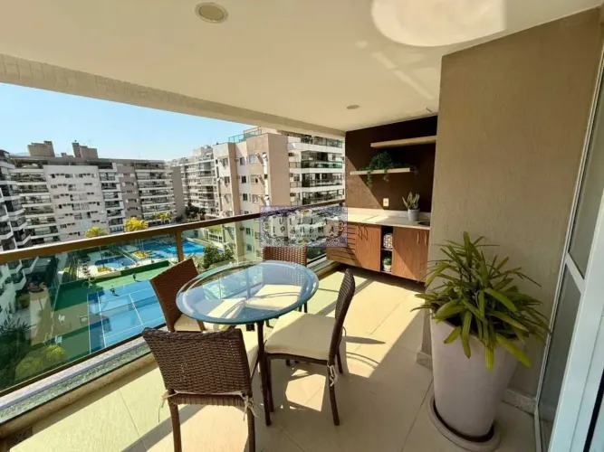 APARTAMENTO À VENDA NO PONTAL OCEÂNICO CONDOMÍNIO MAUI PORTEIRA FECHADA