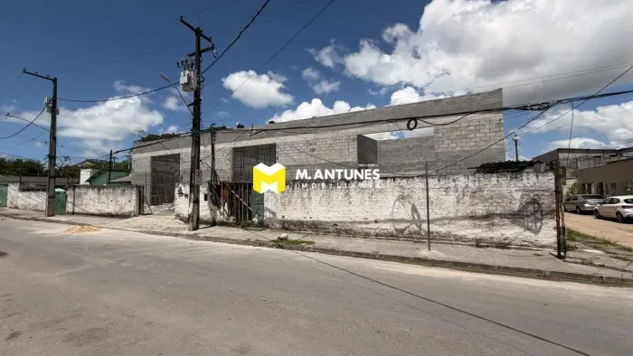 Alugue Galpão Novo no Ibura, com 500m². Acesso pavimentado