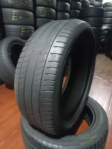 Pneu 215/55/17 Michelin Primacy 3. Um pneu por R$169,00. Disk entrega