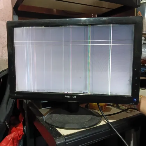 Monitor Positivo 18.5" 936Swa-P - Com defeito (retirada de peças)