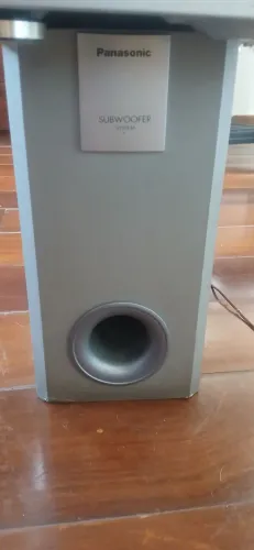 subwoofer Panasonic modelo SB-W70