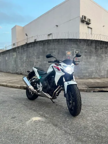MOTO DE GARAGEM