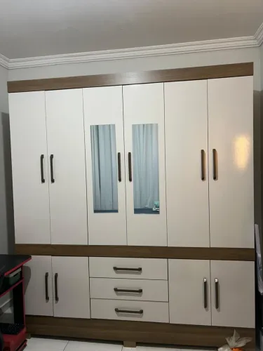 Guarda Roupa
