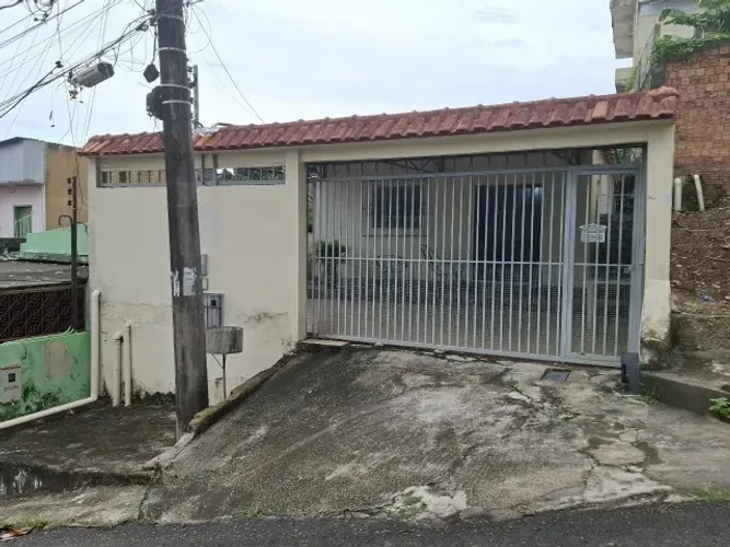 Casa com 2 Imóveis no Mesmo Terreno