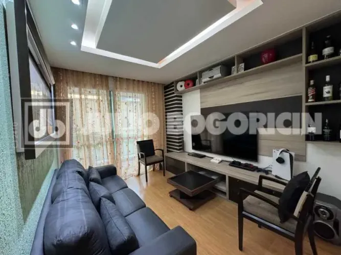 Apartamento - / Residencial / Icaraí