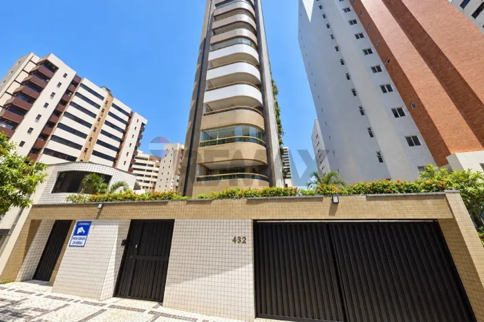 Edifício Mont Blanc / APTO 156m² 3 vagas Mucuripe