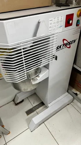 Batedeira Industria Skymsen 18 Lts Modelo Bps-18ce4