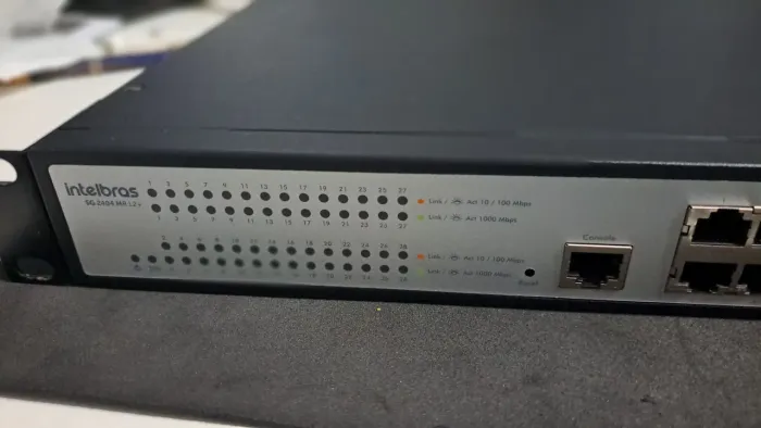 Switch intelbras SG 2404 MR L2+