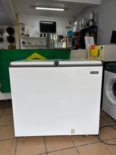 Freezer horizontal Esmaltec 325L