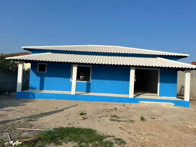 Casa para venda tem 90 metros quadrados com 2 quartos em Vilatur - Saquarema - RJ