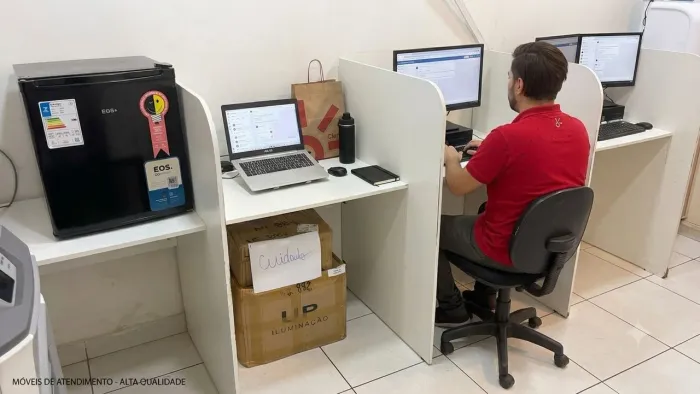 Baias para Telemarketing / Atendimento divisórias 