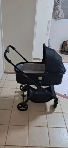 Carrinho de bebê com moisés e bebê conforto Safety 1st Magnific 5 em 1