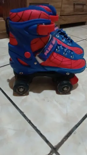 Vendo esse patins usado poucas vezes