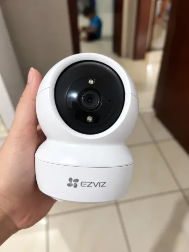 Câmera babá eletrônica