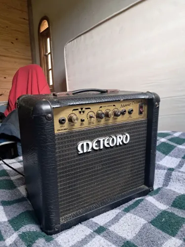 Amplificador Meteoro Atomic Drive 20