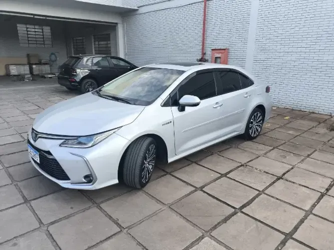 Toyota Corolla Altis Prem. Hybrid 1.8 Flex AUT 2023