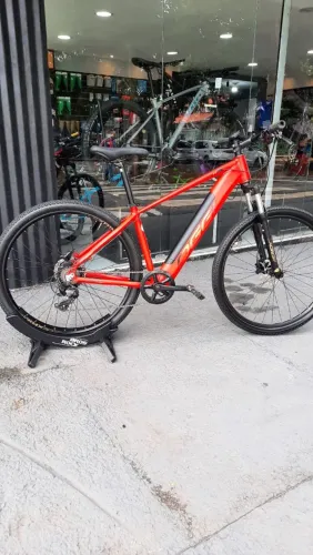 Bicicleta Oggi 8.0 elétrica 
