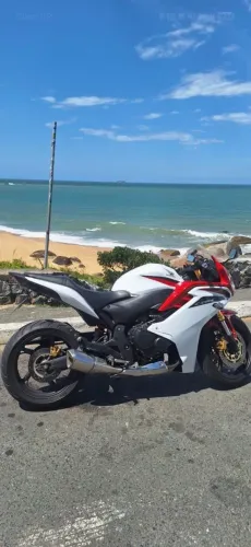 CBR TOP para cidade e lazer