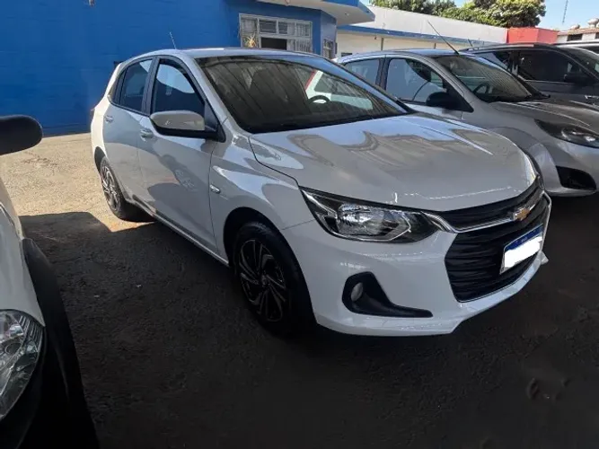 Chevrolet Onix Hatch LT 1.0 12V Flex Mec. 4P 2025
