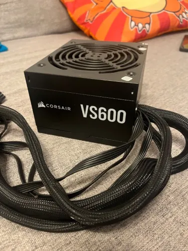 Fonte Corsair VS600 600W 80 Plus - Para Reparo / Peças
