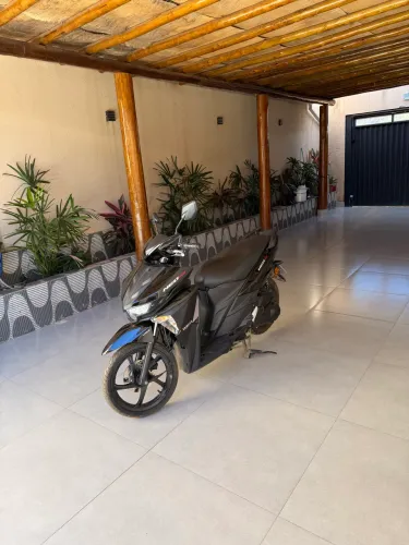 Vendo neo 125  automática 
