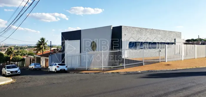 Galpão comercial com 540m² e escritório para locação Planalto Verde