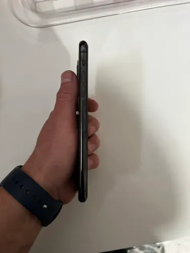 ? IPHONE 11 PRO MAX. 