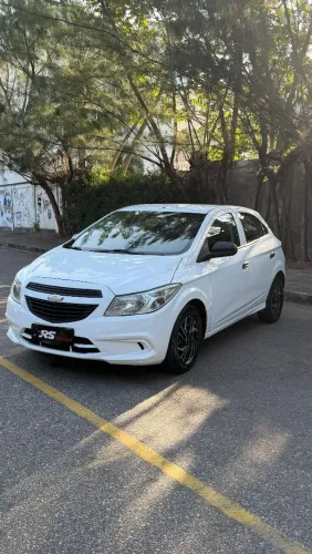 Chevrolet Onix JOY Hatch 1.0 8V Flex Mec. 4P 2018