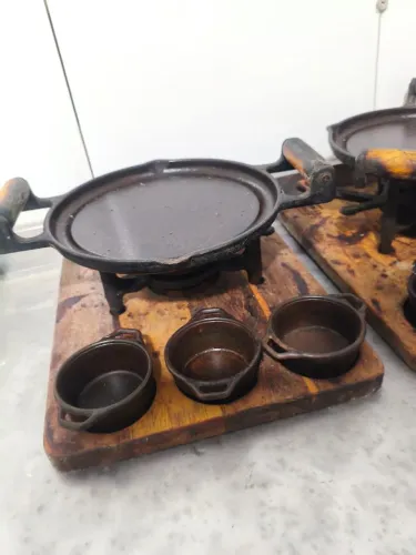 Réchaud e petisqueira de ferro fundido ideal para restaurante